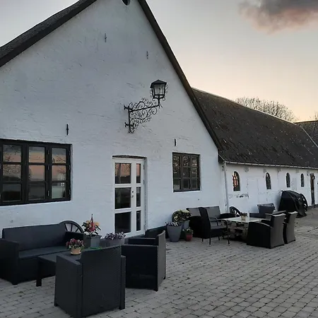 Ferielejlighed Pa Svensmarkegaard Stege Exterior photo